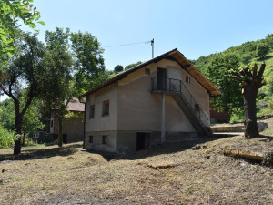 Imanje sa dvije kuće u Gornjem Vardištu
