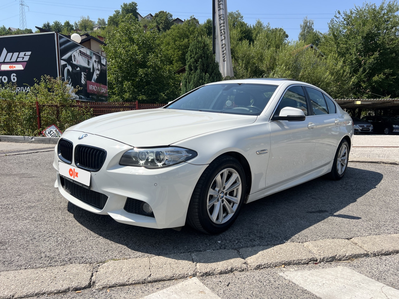 BMW 520d F10 ///M PAKET *FACELIFT*REG*NAVI*LED*ECC*PDC*ALU*
