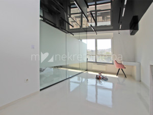 m2: Novi Grad / Otoka / Ordinacija 78m2 / 3. sprat