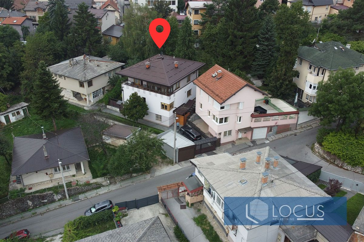 LOCUS: Kuća na izuzetnoj lokaciji, Bjelave, Centar 3