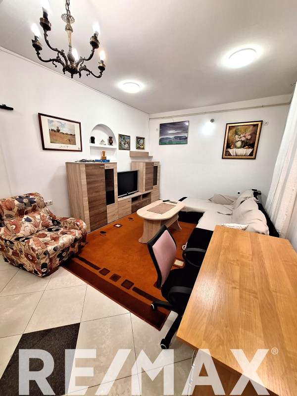 Odličan namješten  dvosoban stan  -Borik- 52m2 2