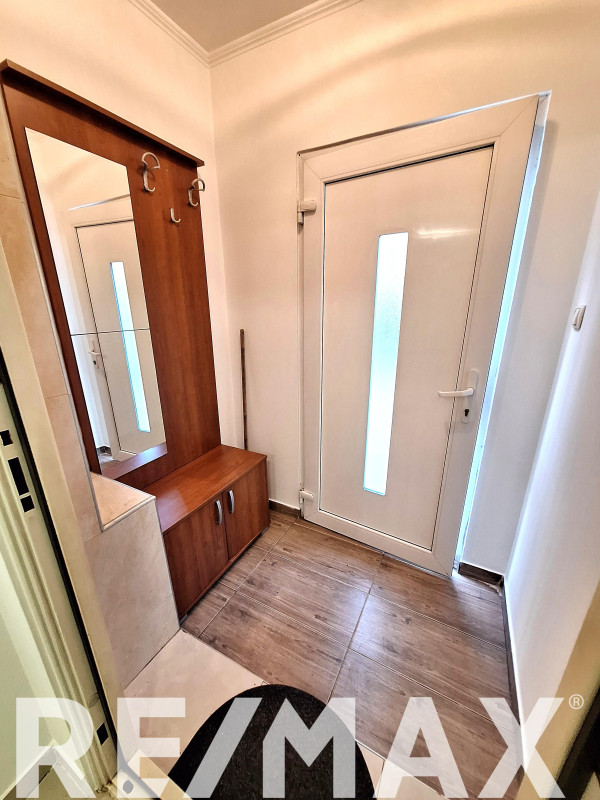 Odličan namješten  dvosoban stan  -Borik- 52m2 7