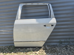 Passat 6 zadnja lijeva vrata karavan