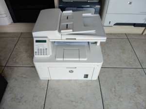 LASERSKI PRINTER HP STAMPAC KOPIR SKENER 3U1 GARANCIJA WIFI