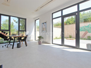 m2: Poslovni prostor 65m2 / novogradnja / Šip / Centar