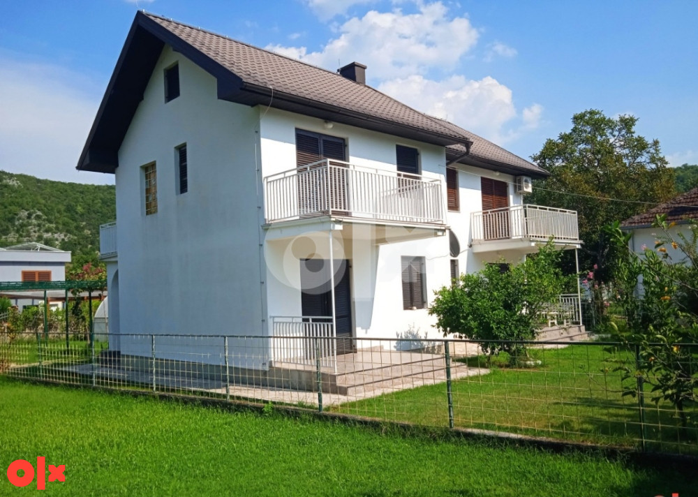 Počitelj - Dvije kuće u duplexu , tik uz Neretvu