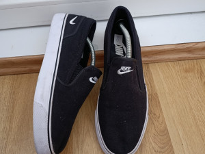 Patike tene muške nike 44 broj orginal