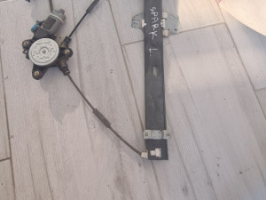 Podizac stakla prednji lijevi desni chevrolet spark
