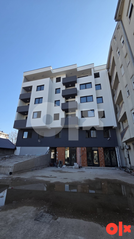 Uskoro useljiv stan 41 m2, u centru grada 2