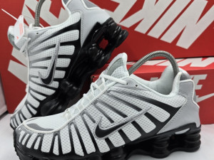 NIKE SHOX DN PATIKE