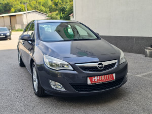 Opel Astra 1.7 cdti 2010- UVOZ- CIJENA DO REG.