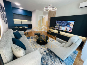 NAJAM LUX stan i garažno mjesto Grand Trade Banja Luka 54m2