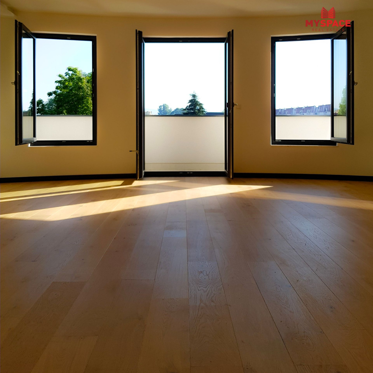 MY SPACE/ LUX VILA/ KUCA/ Ilidza/ Luzani/ 762 m2 18