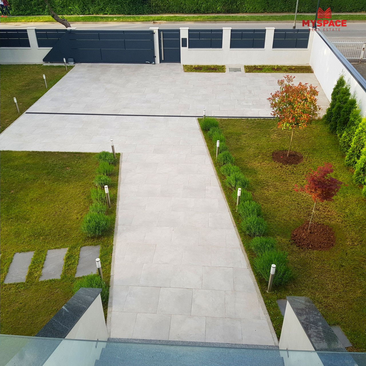 MY SPACE/ LUX VILA/ KUCA/ Ilidza/ Luzani/ 762 m2 24