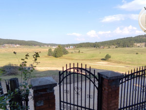 Vikendica Ravna Romanija, cca 150m2, okućnica 594m2