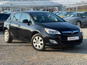 Opel ASTRA J 1.4 16V 2010 ILMA