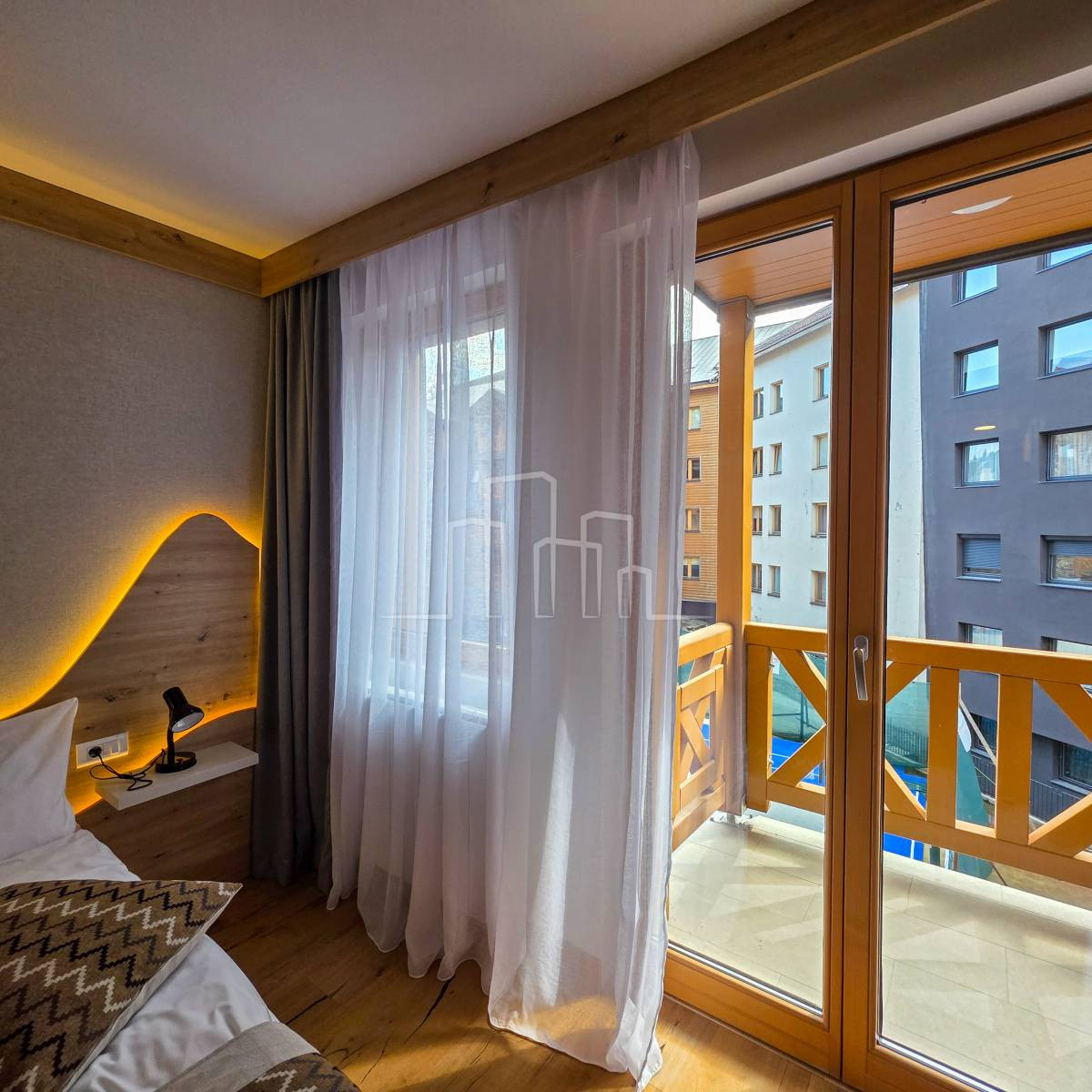 Studio apartman sa balkonom 27m2 opremljen i nov Jahorina 3