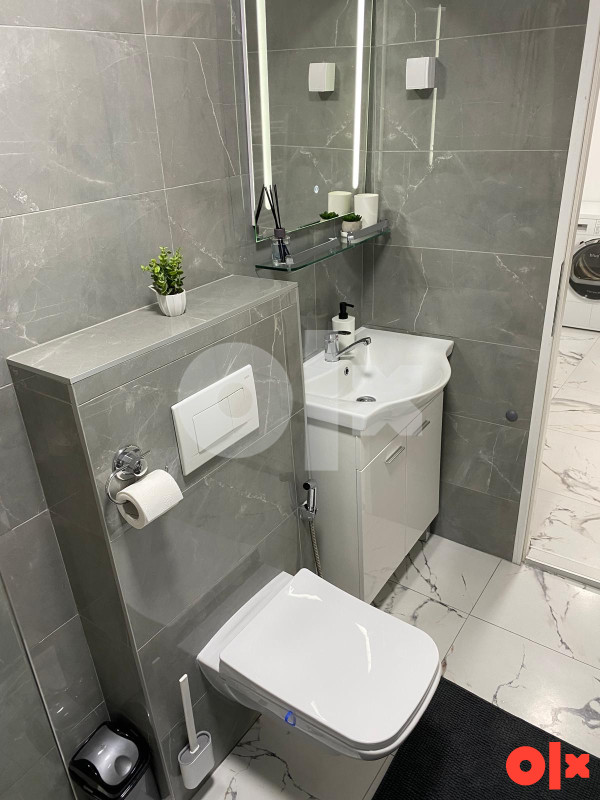 Stan Grbavica 34 m2 Potpuno renoviran 18
