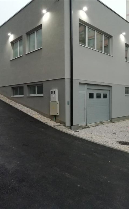 NN Nekretnine : Poslovni objekat / prostor - Koševsko Brdo 5