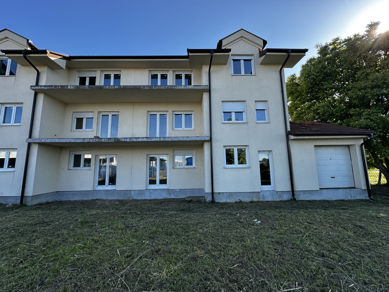 Duplex kuća u Laktašima - cca 500 m2 9