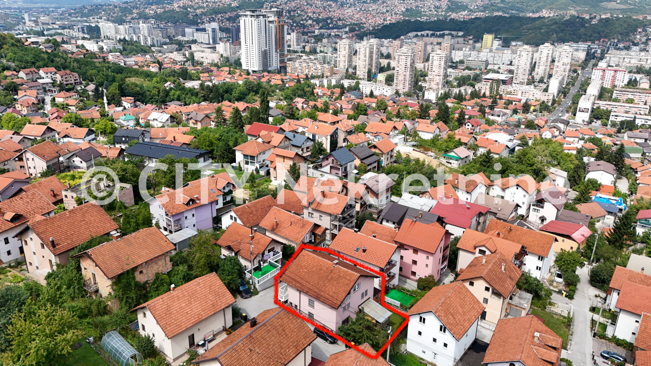 Kuća sa dvorištem - Novo Sarajevo - Hrasno brdo - 369 m2 2