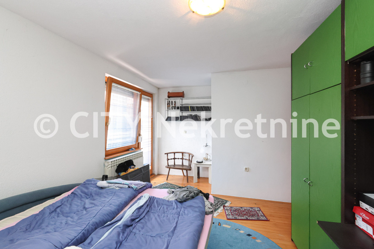Kuća sa dvorištem - Novo Sarajevo - Hrasno brdo - 369 m2 34