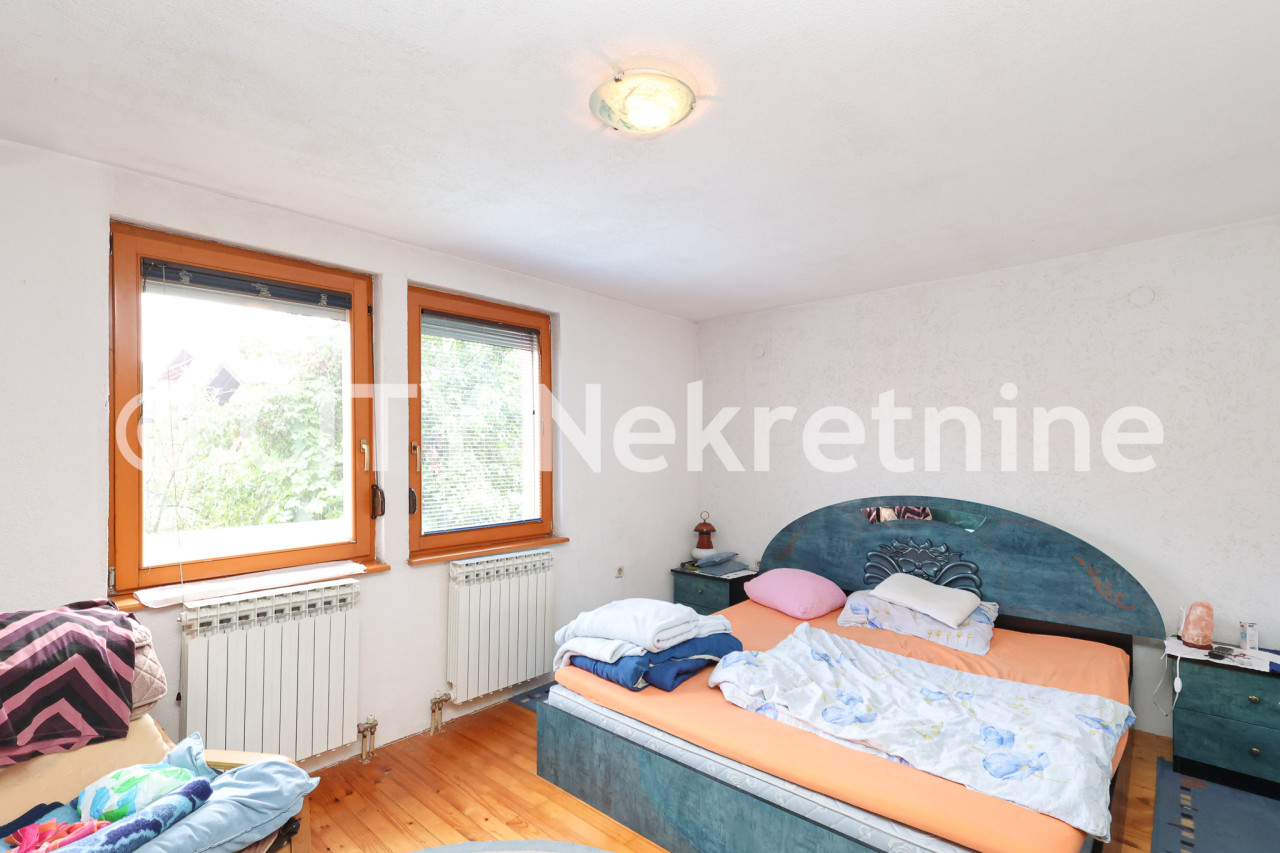 Kuća sa dvorištem - Novo Sarajevo - Hrasno brdo - 369 m2 36