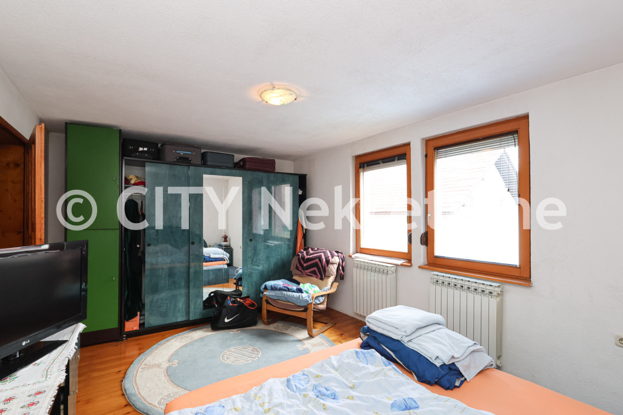 Kuća sa dvorištem - Novo Sarajevo - Hrasno brdo - 369 m2 37