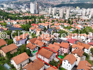 Kuća sa dvorištem - Novo Sarajevo - Hrasno brdo - 369 m2 photo 2