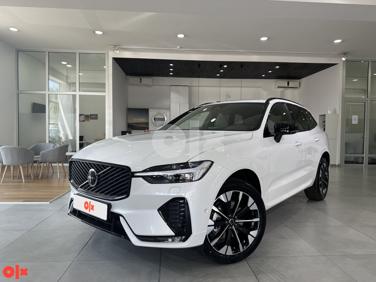 Volvo XC60 B5 PLUS DARK PETROL MY26