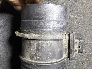 Protokomjer zraka maf bmw e90 f30 f10 n47 8506409 bosch