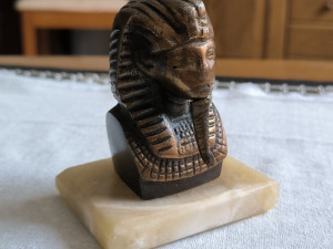 Tutankamon egipatska bista - skulptura - suvenir