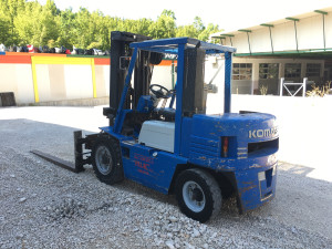 VILJUŠKAR KOMATSU