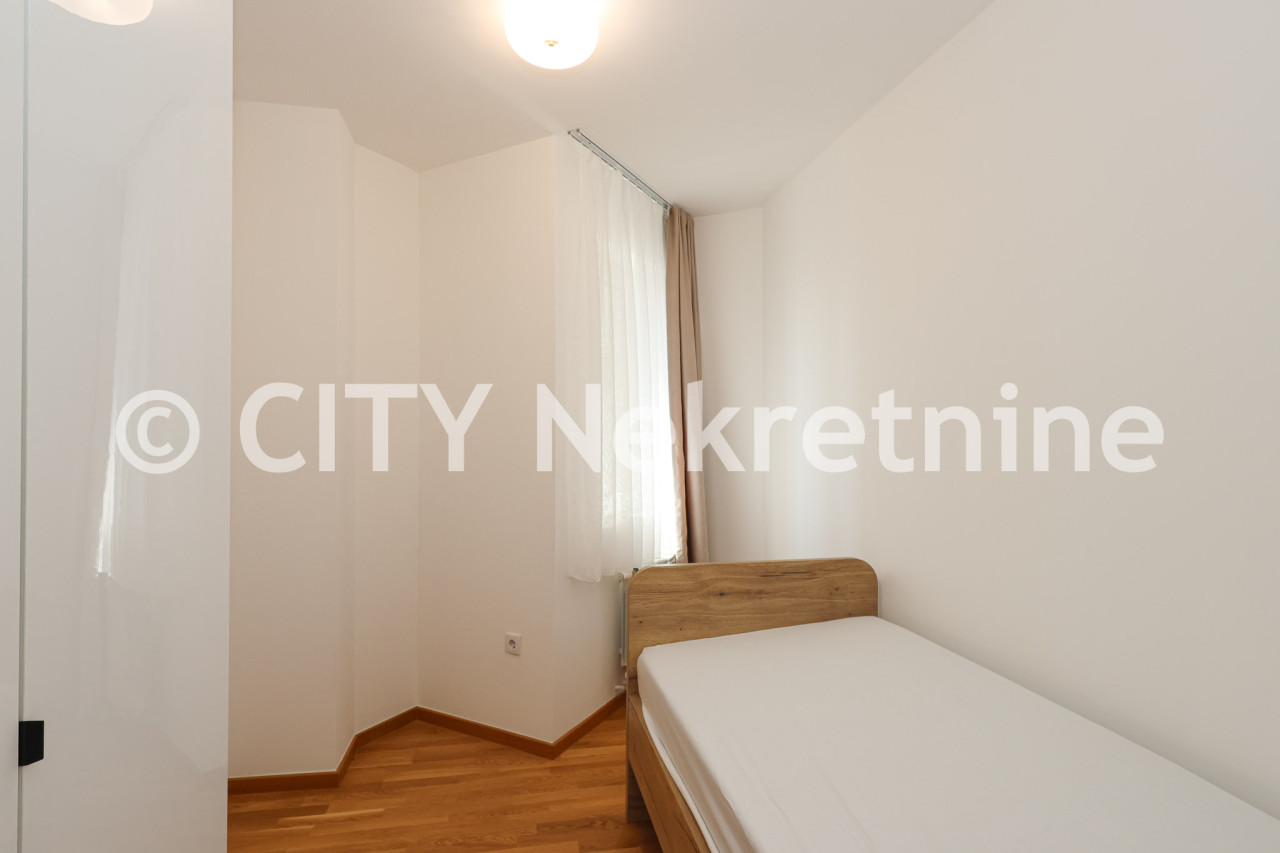 Trosoban stan sa garažom - Novo Sarajevo - Sarajevo tower - 71 m2 13