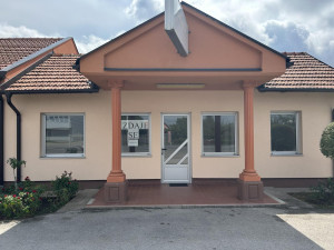 Poslovni prostor Dvorovi 49/25