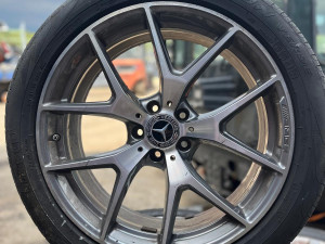 MERCEDES GLC ORIGINALNE FELGE 20INCH SA GUMAMA