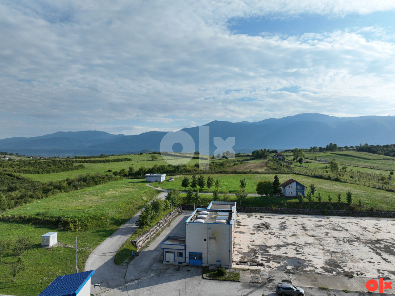Skladišta i hale Bihać 4058m2 4