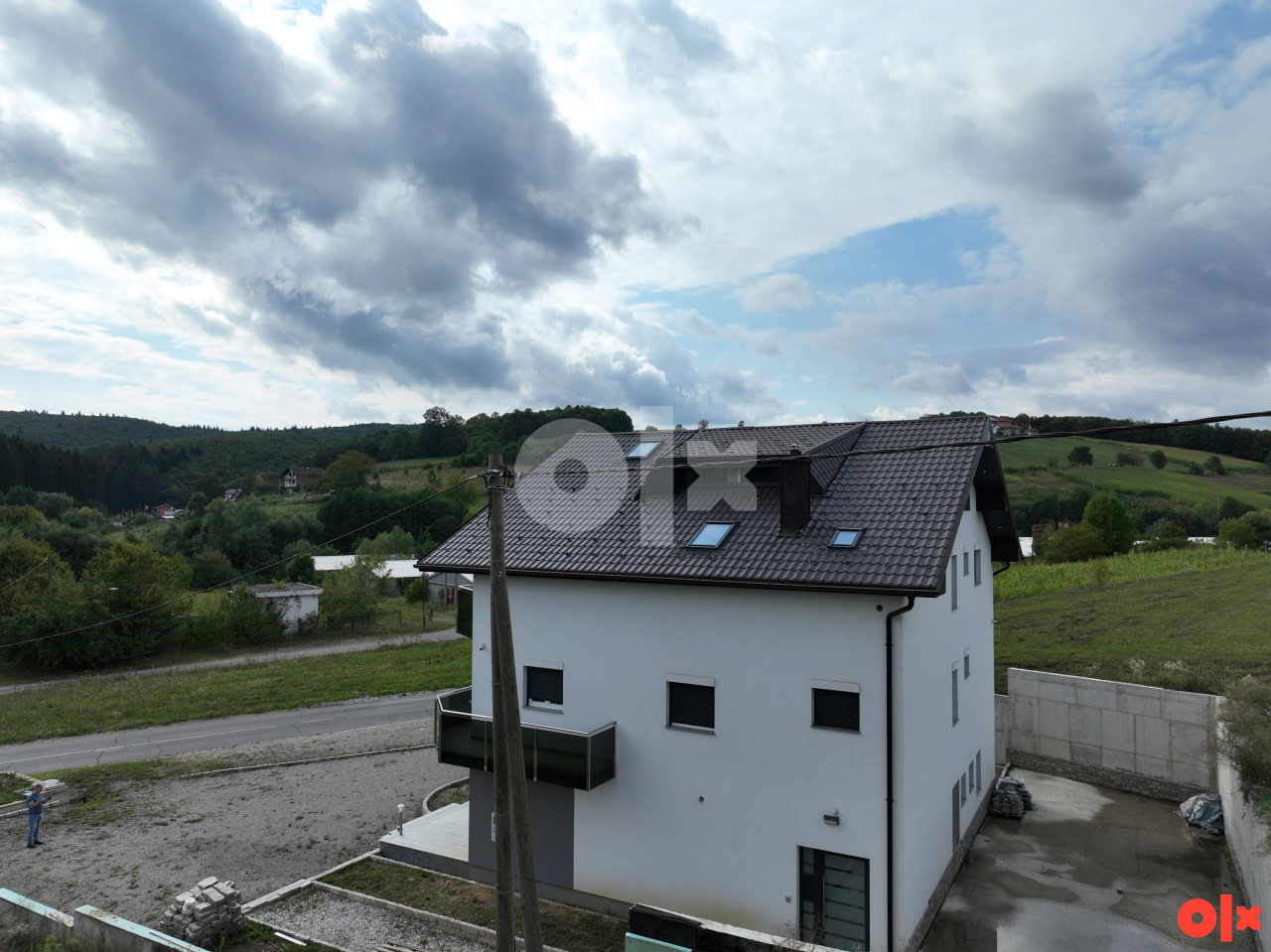 Poslovno-stambeni objekt D.Koprivna Cazin sa parcelom 5.097 m2 6