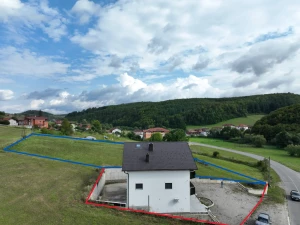 Commercial-residential building D.Koprivna Cazin with a plot of 5.097 m2