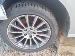 Alu felge sa gumama 17" 5x112 AMG W212 W204 E  C Klasa 3 komada