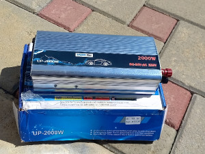 Pretvarač napona 24 - 220 V 2000 W