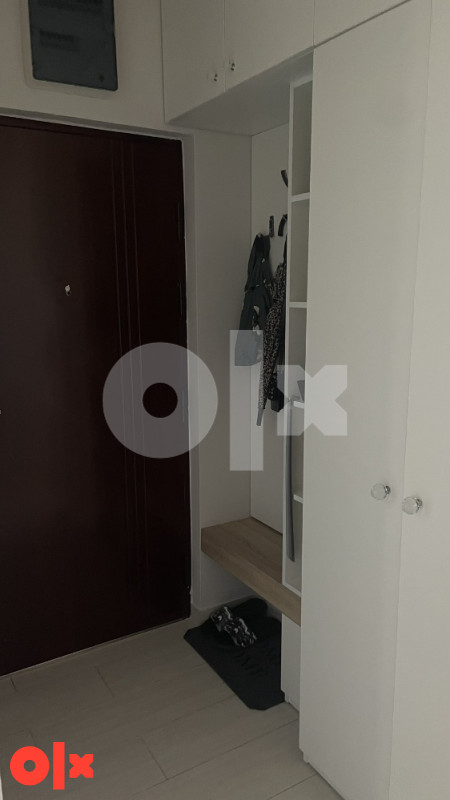 Prodaje se namješten trosoban stan površine 70m2 u Krfskoj Ulici! 12