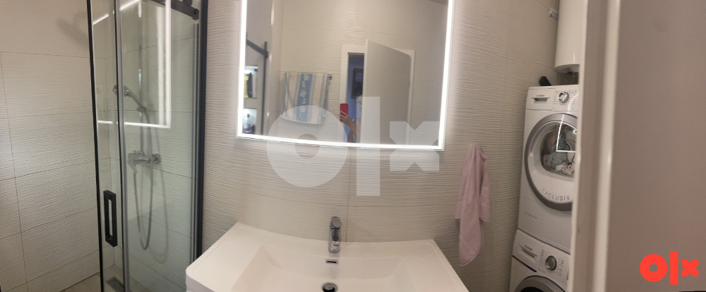 Prodaje se namješten trosoban stan površine 70m2 u Krfskoj Ulici! 11