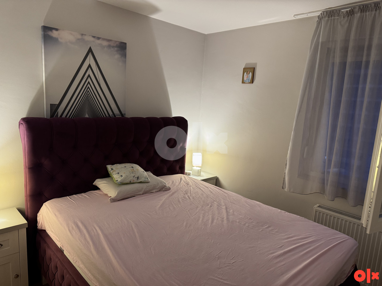 Prodaje se namješten trosoban stan površine 70m2 u Krfskoj Ulici! 19