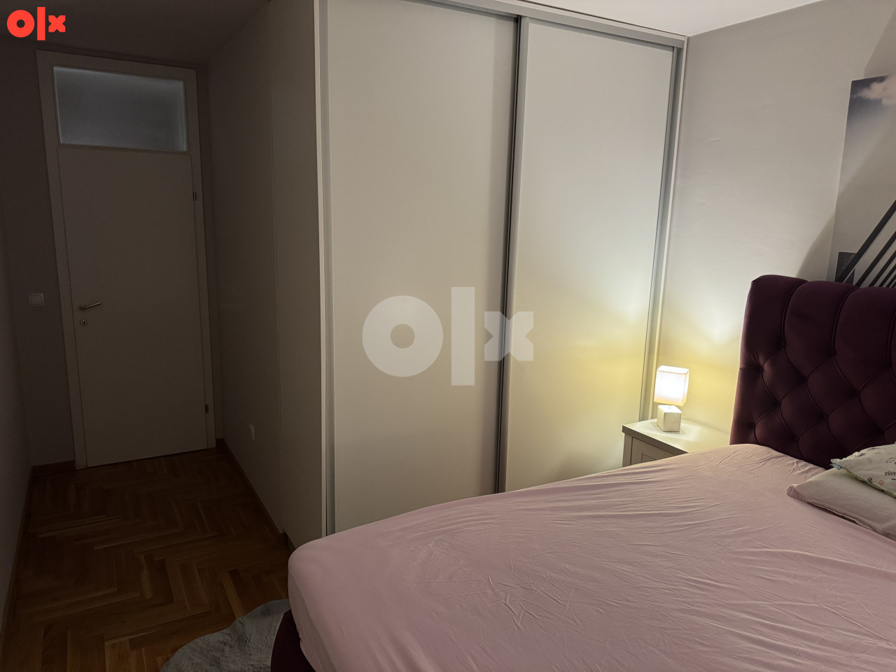 Prodaje se namješten trosoban stan površine 70m2 u Krfskoj Ulici! 20
