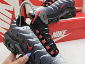 NIKE TN PATIKE