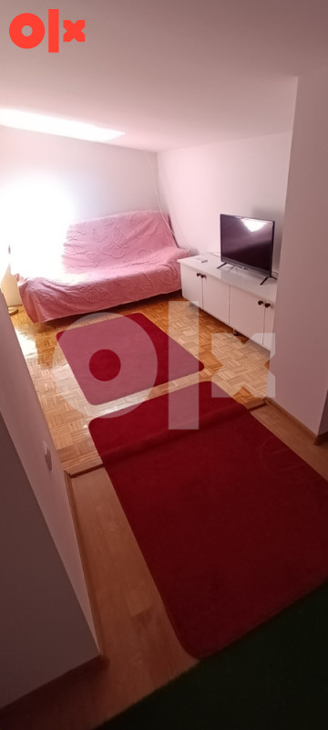Iznajmljujem dvosoban stan u strogom centru Banjaluke 6