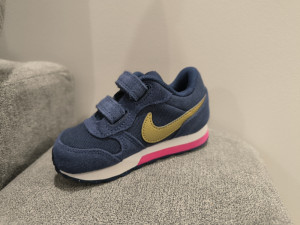 Dječije patike tene NIKE ORIGINAL MD RUNNER 2 23 23.5 EU BROJ