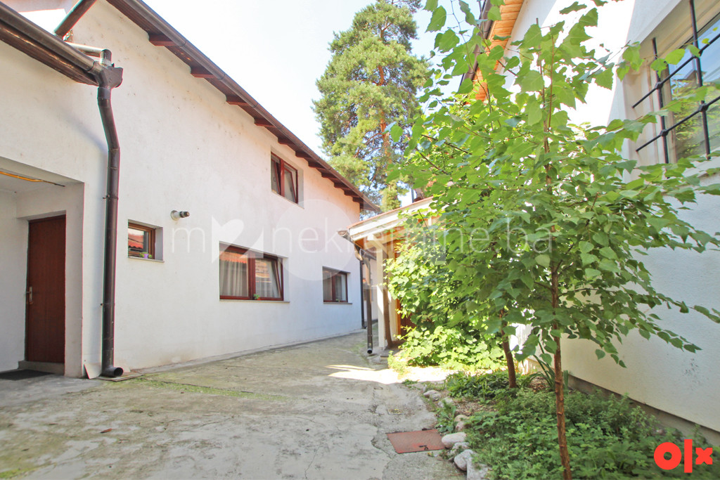 m2: Stari Grad / Baščaršija / kuća 160m2 na parceli 143m2 3