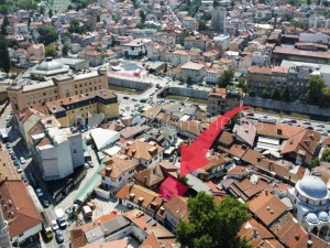 m2: Stari Grad / Baščaršija / kuća 160m2 na parceli 143m2